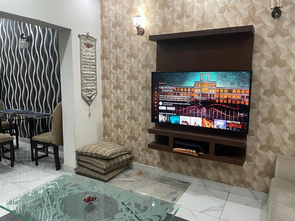 Grey Orchard Homestay - A Family Place Лахор Екстериор снимка