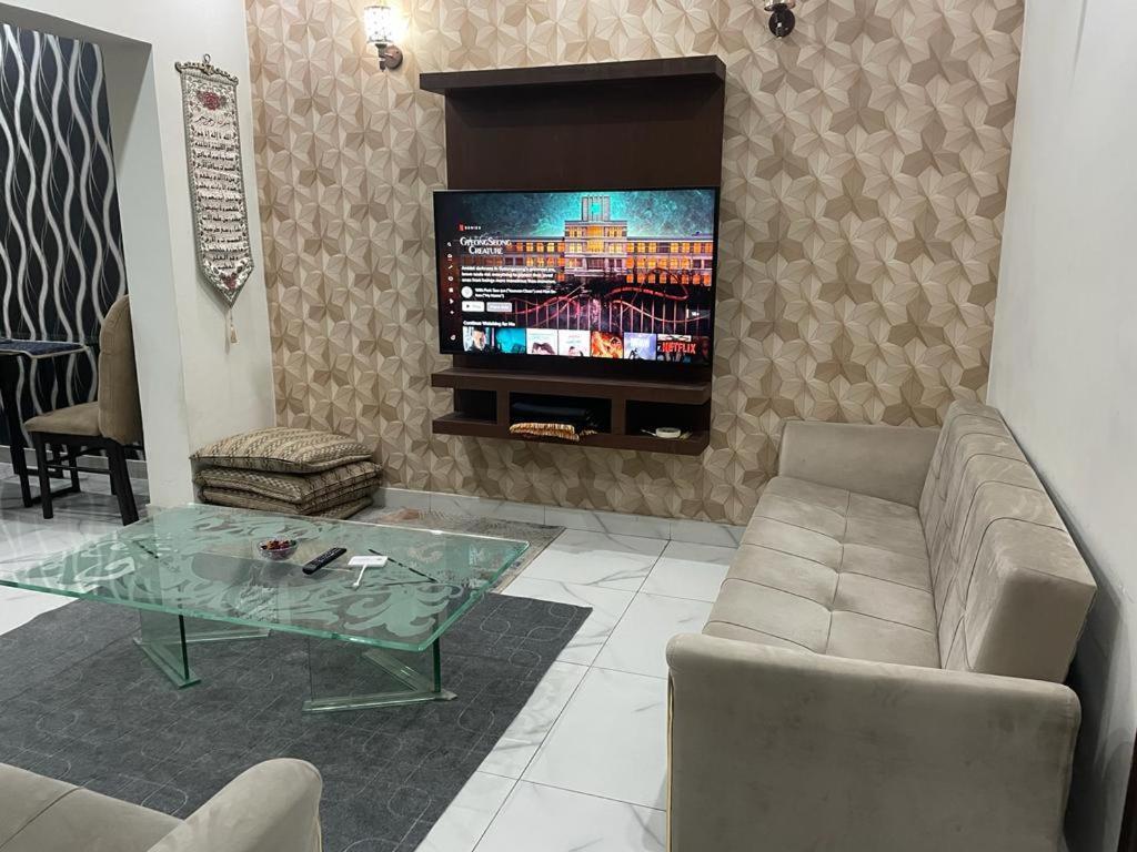 Grey Orchard Homestay - A Family Place Лахор Екстериор снимка